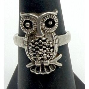 Silver Tone Owl Ring Size 7.5 Cute Textured Bird Statement